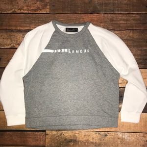 Women’s Under Armour Medium Crew Neck Sweatshirt